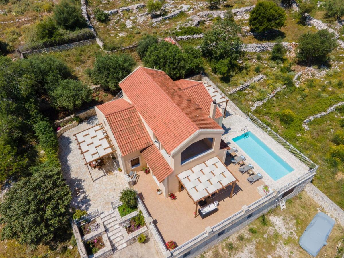 Guiscardos Luxury Villa Fiskardo Exterior photo