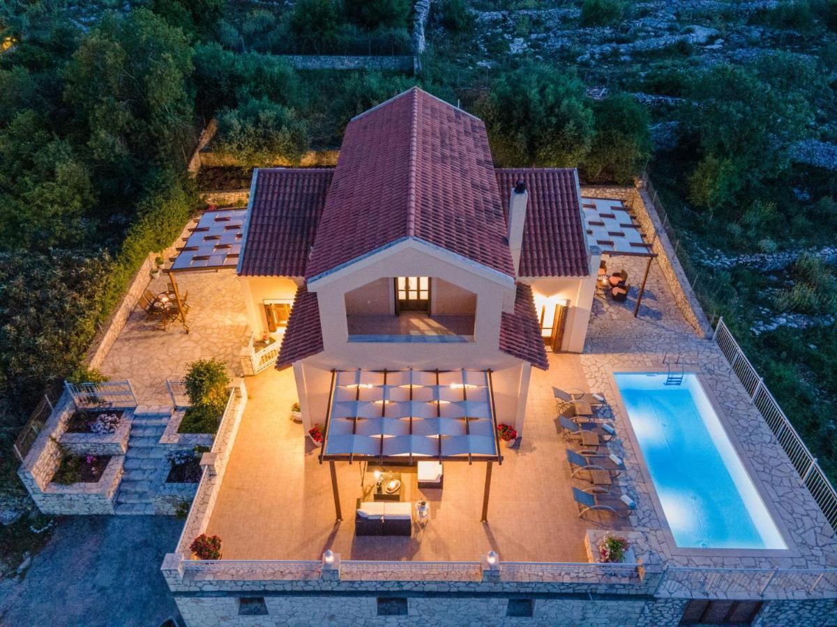 Guiscardos Luxury Villa Fiskardo Exterior photo